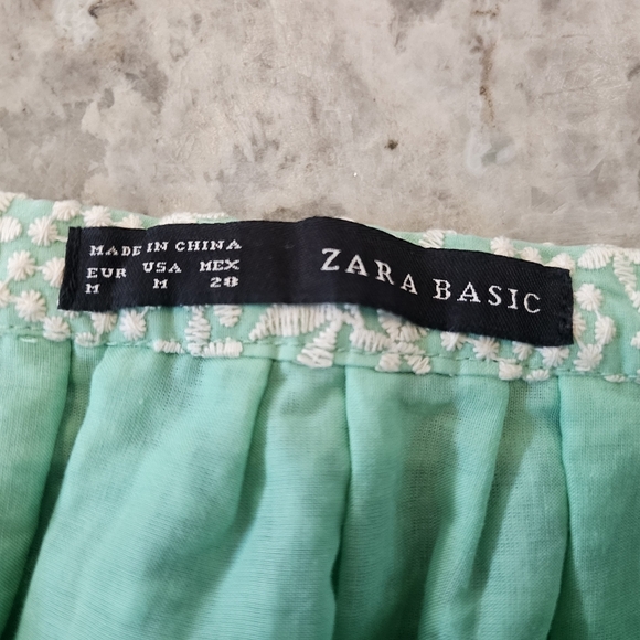 Zara Basic Mint Green Embroidered Floral Skirt Size M Scalloped Hem - Picture 4 of 7